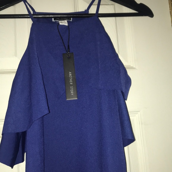 Top - Picture 2 of 2